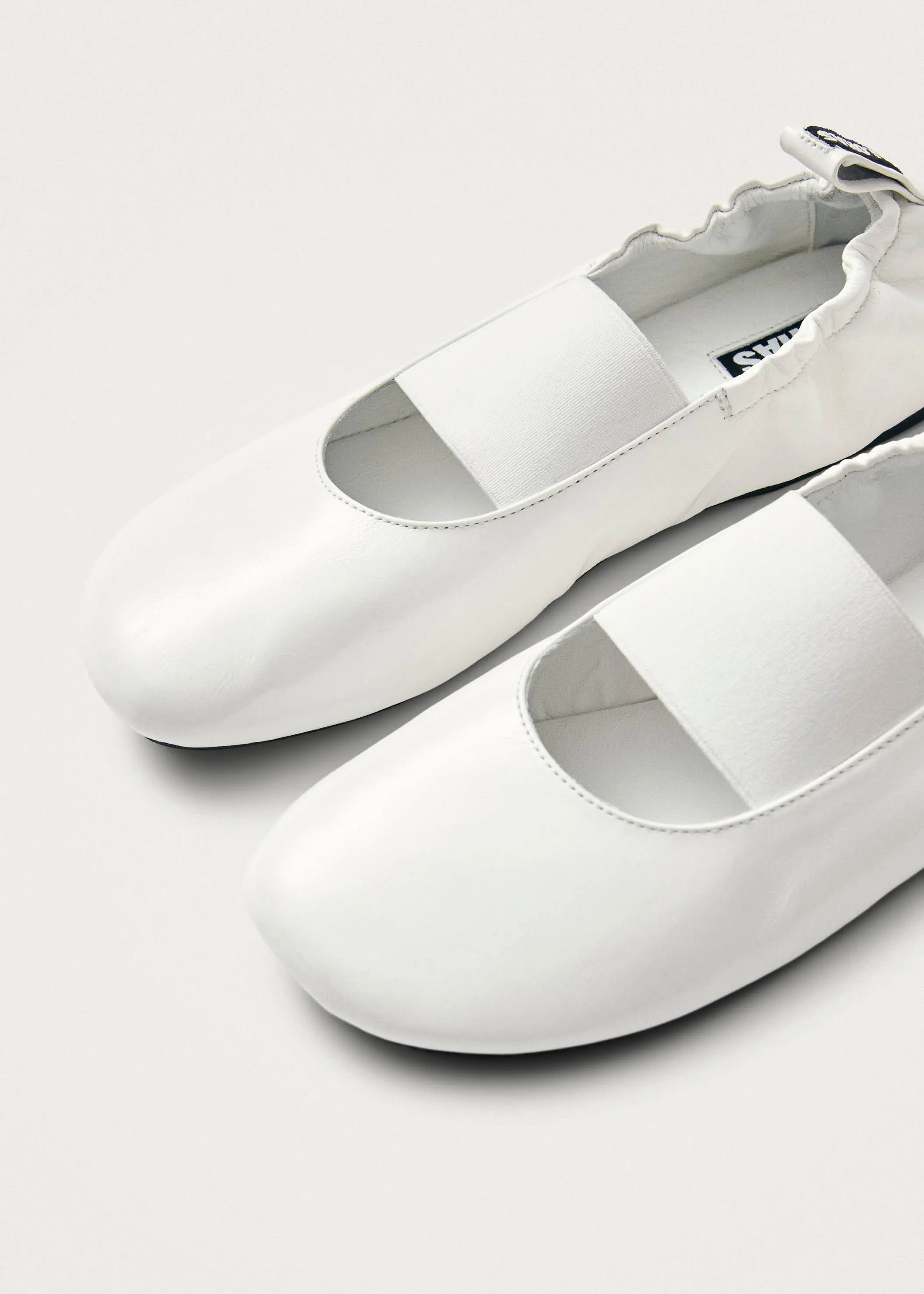 Sutton Onix White Leather Ballet Flats