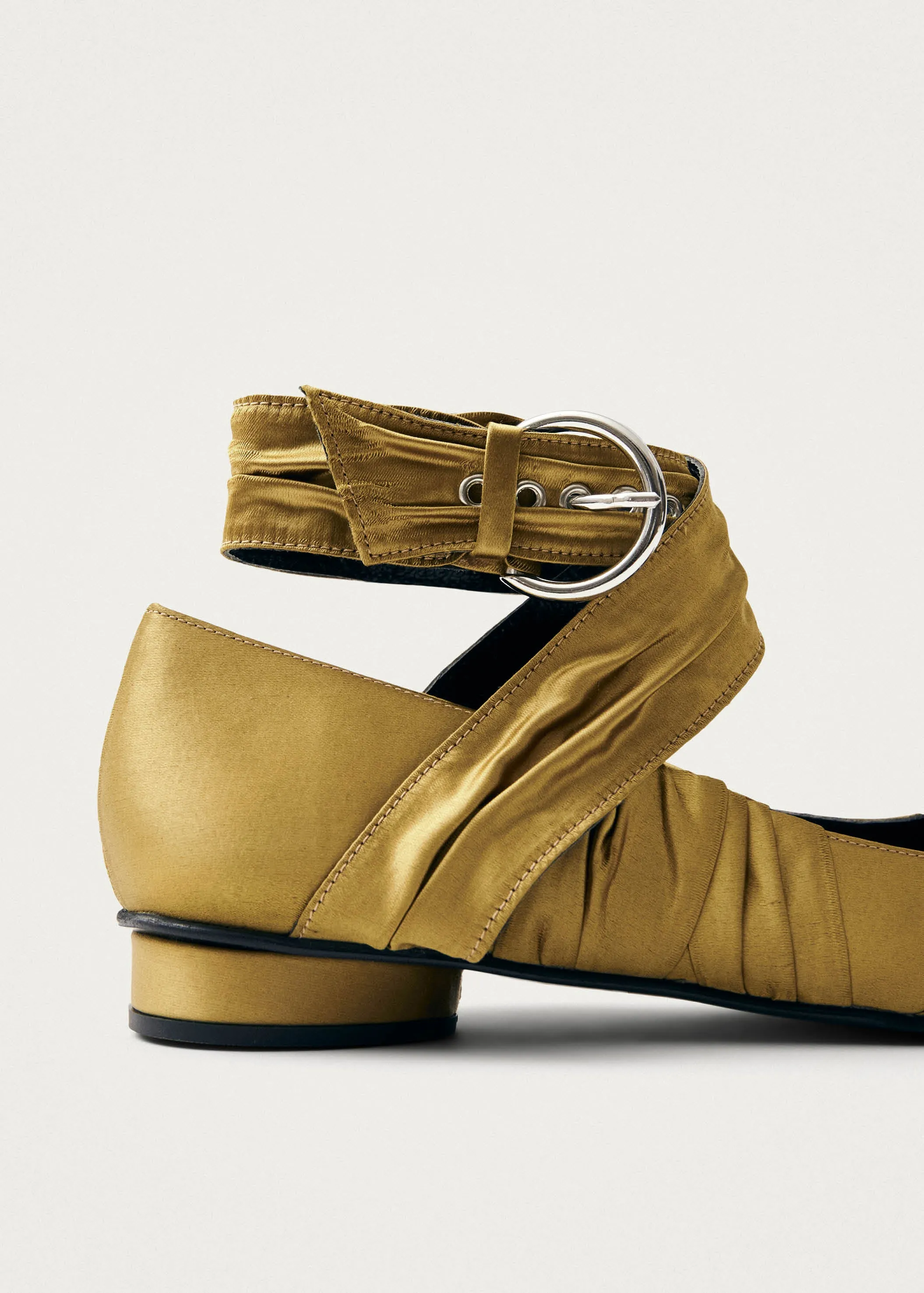 Volant Silky Dark Gold Ballet Flats